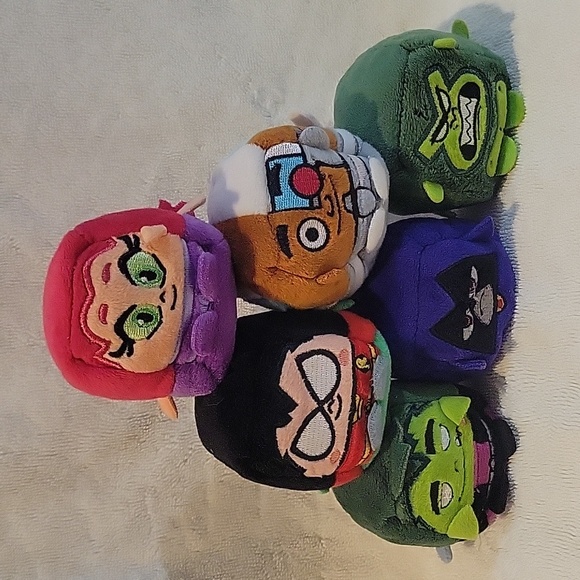 Set of 6 Kawaii Cubes Teen Titans Go! - Picture 1 of 7